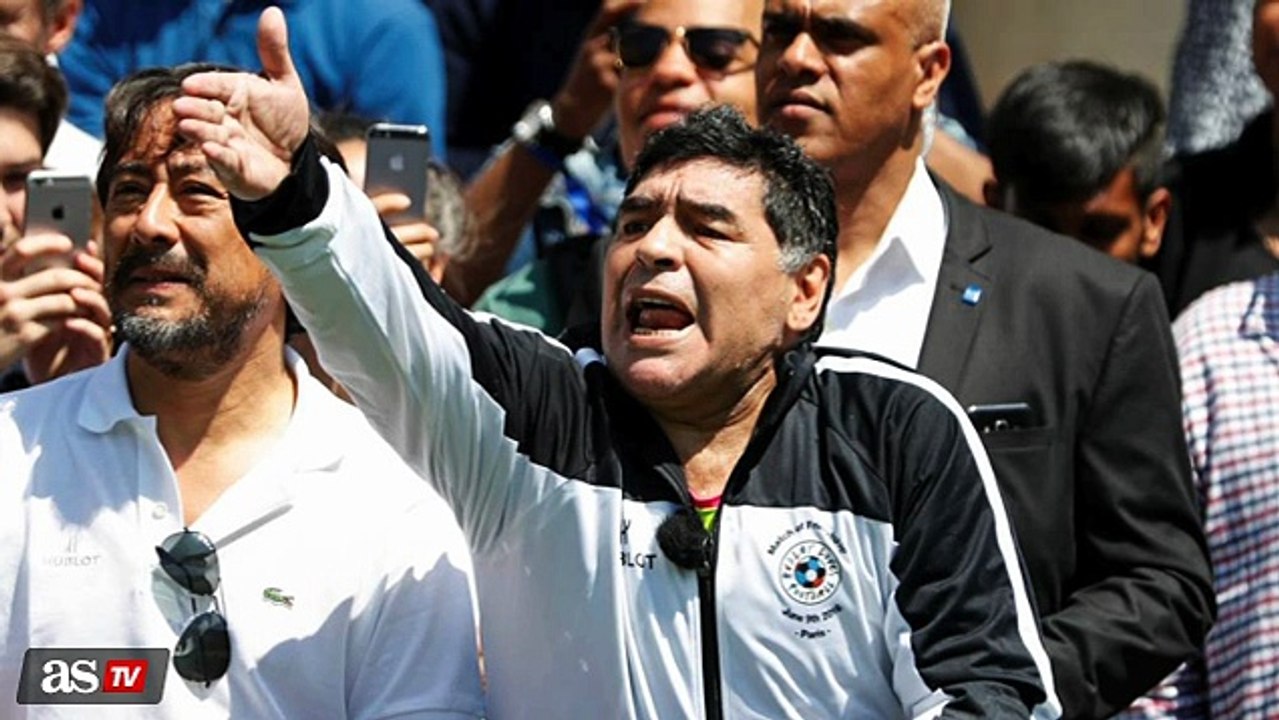 Maradona: "Habría que poner una bomba en la FIFA y en la AFA para empezar de cero"