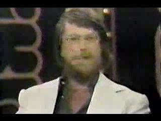 Brian Wilson: Talks Drugs & Meditation [Mike Douglas 80s]
