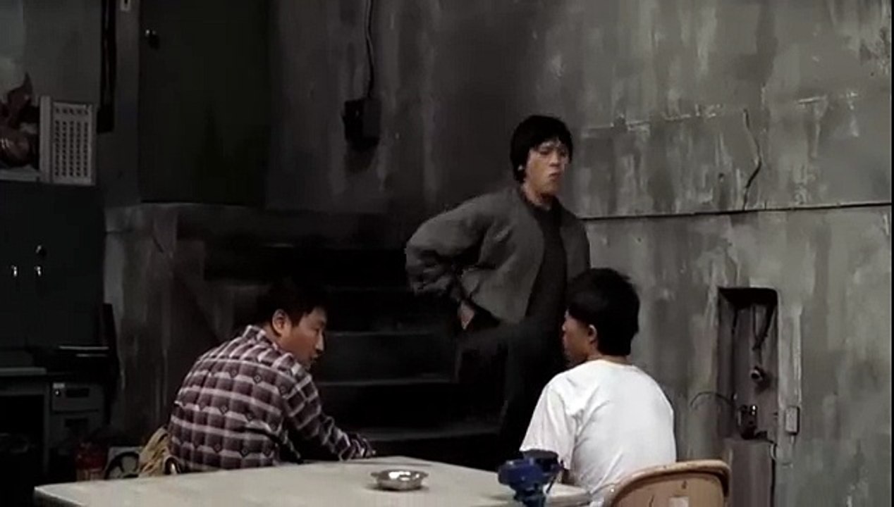 Memories of Murder [2003] Police Kicking Scene