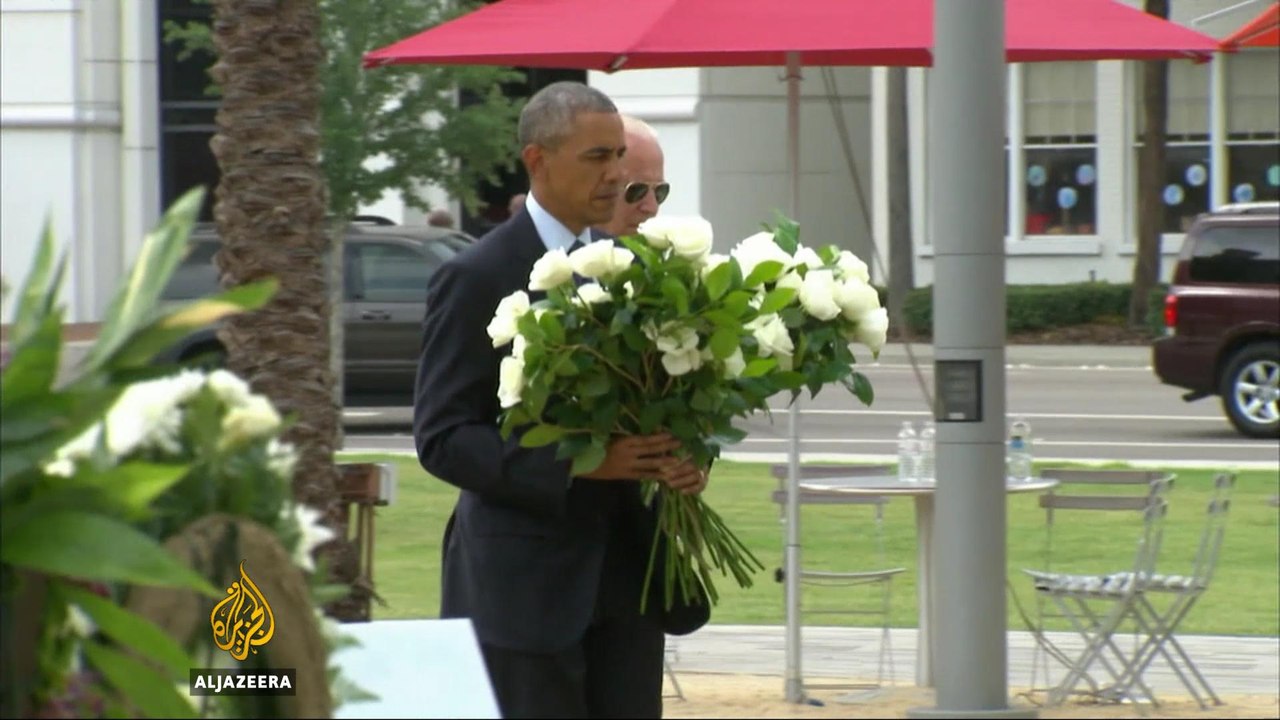 Obama consoles families grieving in Orlando