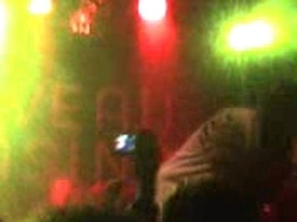 travis concert