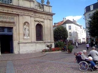 JET D'EAU PLACE DE L' EGLISE RUEIL MALMAISON