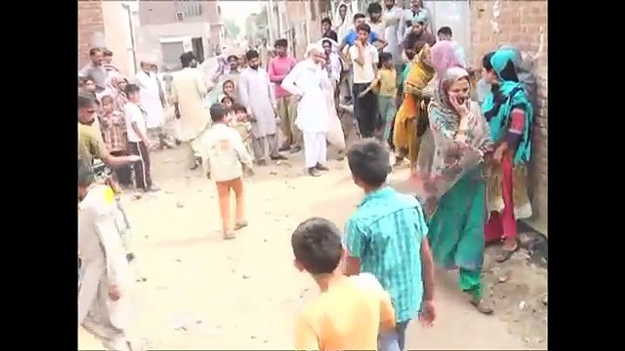 Parents 'kill pregnant woman for honour' in Pakistan