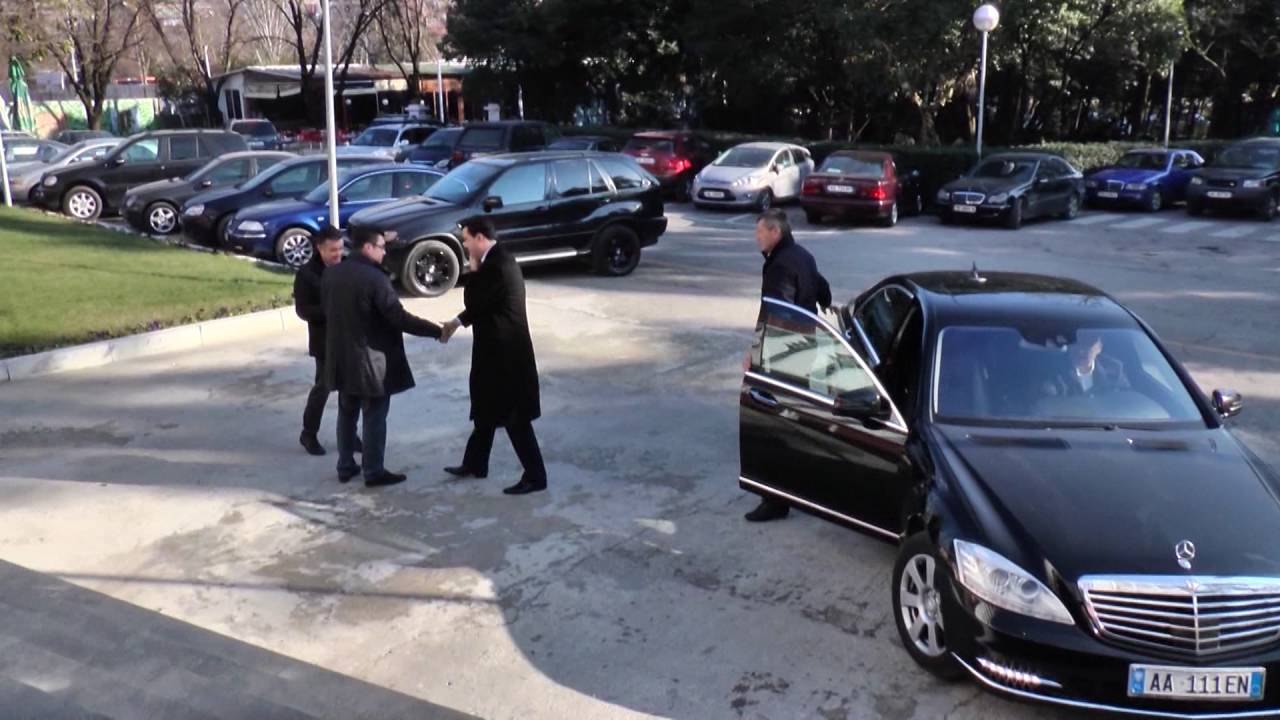 Report TV - Rebelim në PD, baza rrëzon zgjedhjet e Bashës në 35 degë