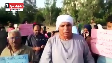 وقفة لسكان الصالحية القديمة بالشرقية احتجاجا على هدم مقابر عائلاتهم