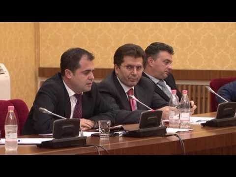 Report TV - Vetingu, alibia e PD-së vetëm pas takimit mes Bashës dhe Edi Ramës