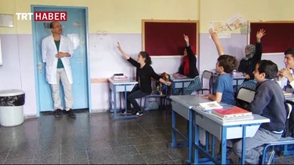 'Robot yılan' okulun maskotu oldu