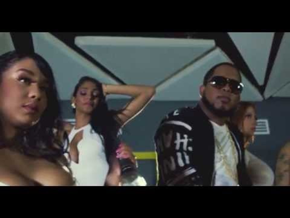 El Mayor Clasico - No Te Achoche ft. Chimbala [Official Video]