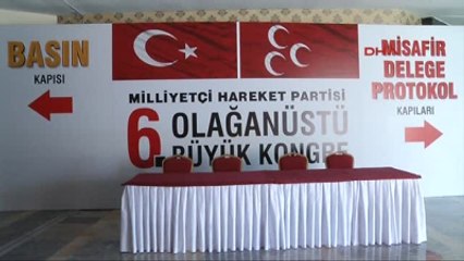 MHP 6. Olağanüstü Büyük Kurultay'ının Yapılacağı Salonda Çalışmalar Devam Ediyor