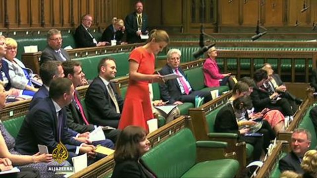 Shock killing halts Britain's EU campaign