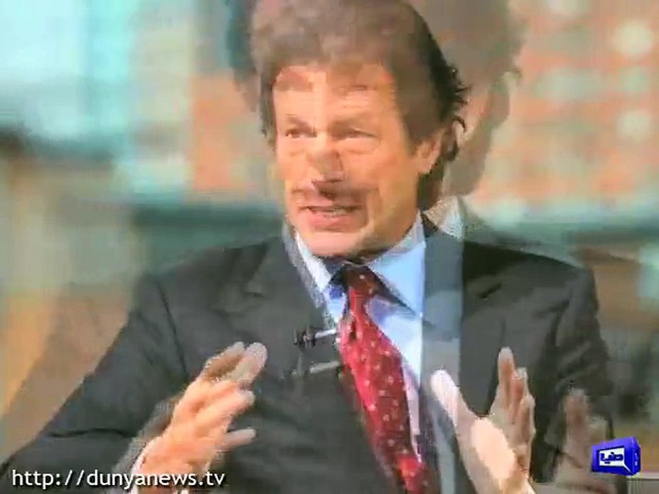 Pervaiz Rashid shows respect to Khurshid Shah, AGAIN touches his knees