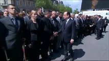 Un police refuse de serrer la main de Hollande et Valls