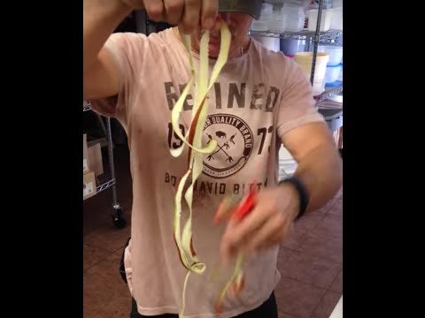 Canadian Dad Has Perfected Apple Peeling With a Drill