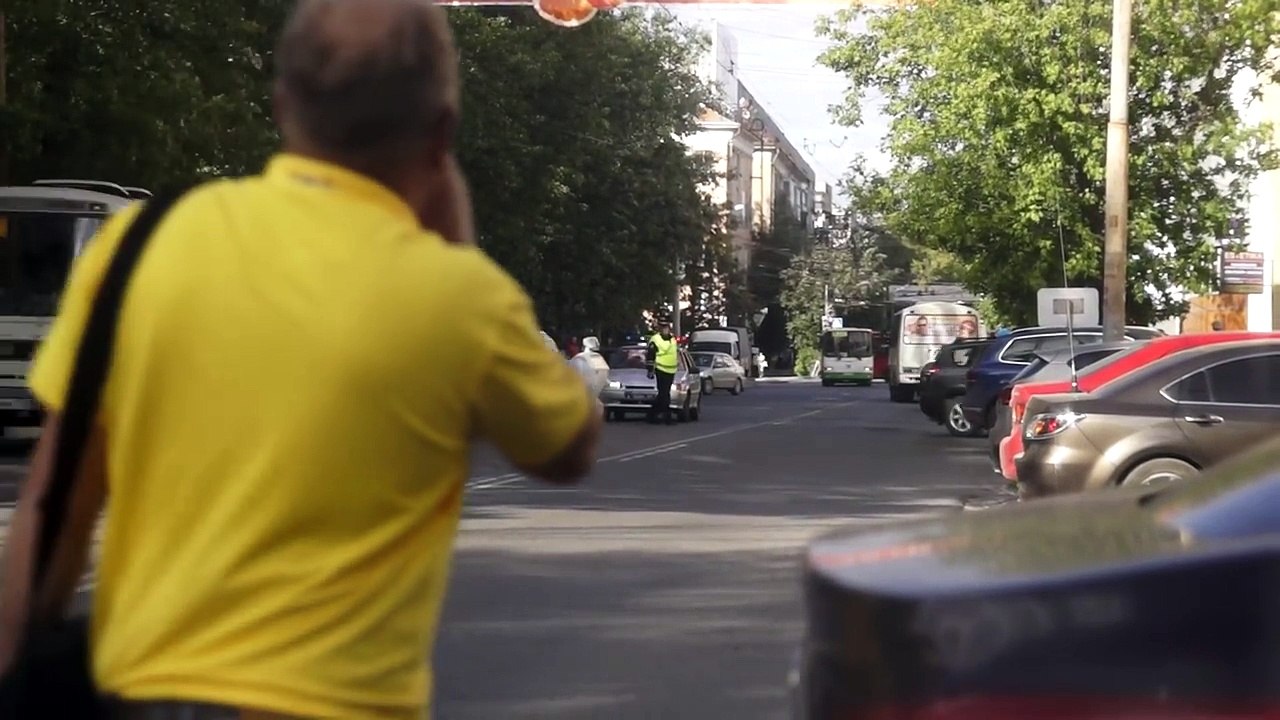 Robot fugge da laboratorio e blocca il traffico