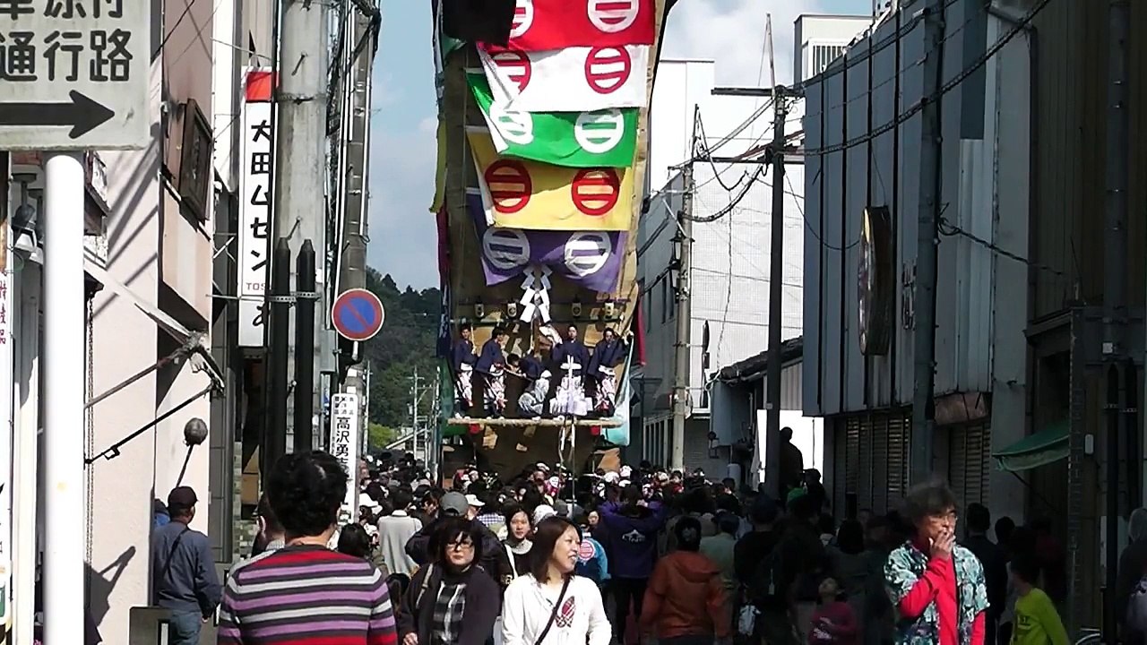 平成25年(2013年)度　七尾・青柏祭　5月4日　魚町でか山　一本杉通り運行