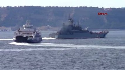 Çanakkale Rus Savaş Gemisi Çanakkale Boğazı'ndan Geçti