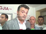Report TV - Përfaqësues të PD vizitojnë në spital kreun e FRPD Kavajë, Kazazi