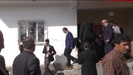 Bakan Özhaseki, Şehit Evini Ziyaret Etti