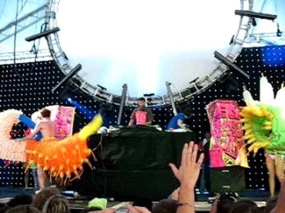 Mehdi w/Busy P at Coachella! (Part 1)