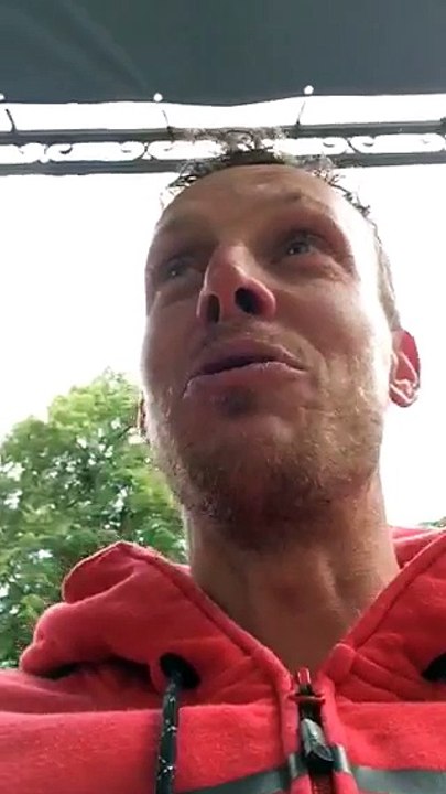 Une façon comme une autre de monter un col, sans faire baisser sa vitesse moyenne de sa sortie