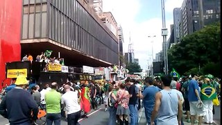 15/11/14-Inicio da Manifestação na Paulista-SP-Anti PT