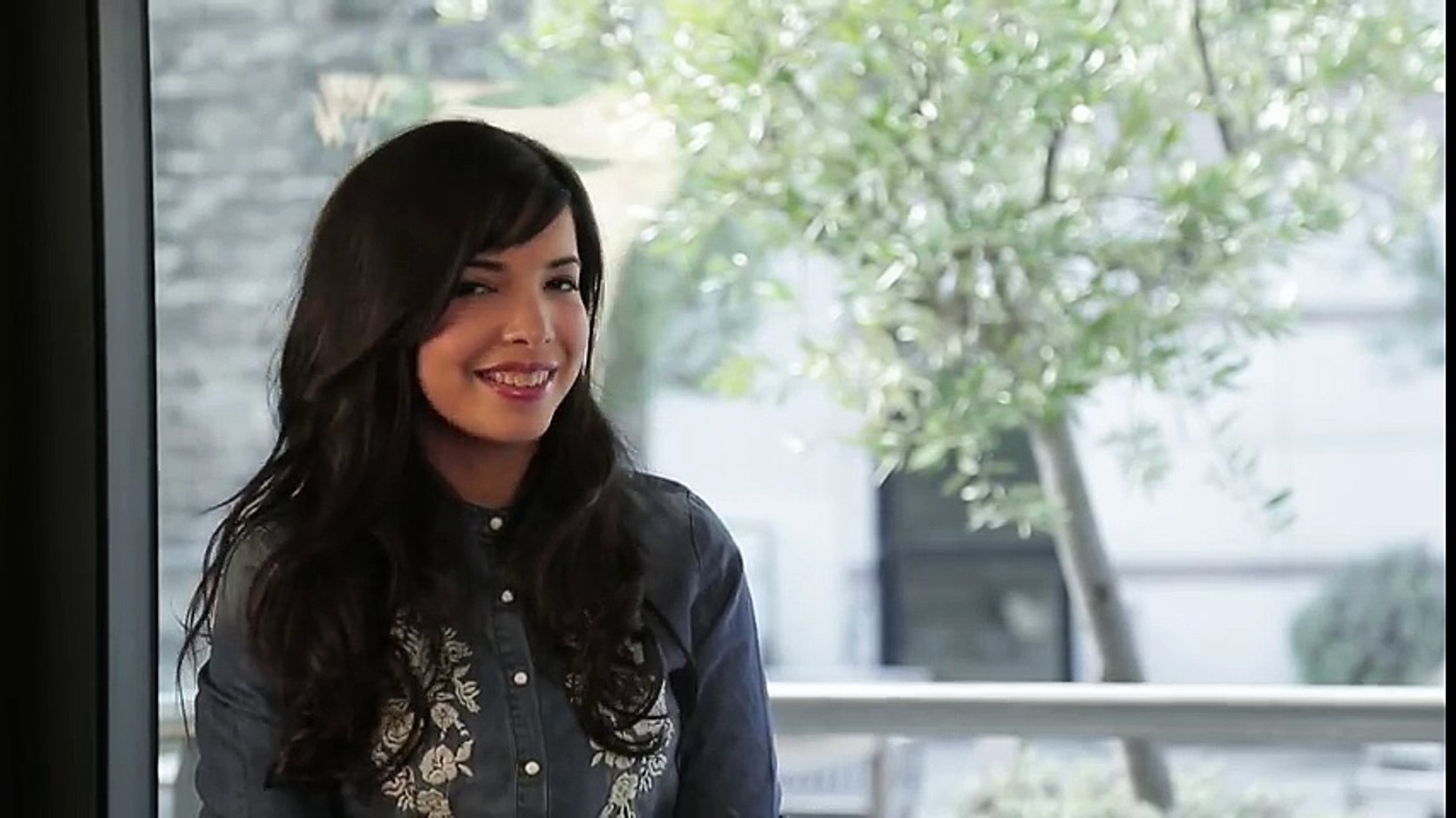 Indila - Interview Vevo