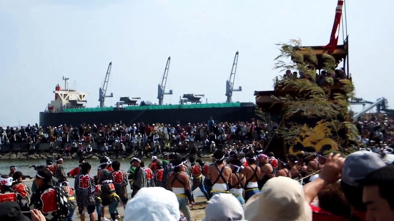平成25年　亀崎潮干祭　海浜曳き下ろし　②