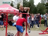 Сергей Жалейко 15 раз   отжимания на брусьях  48 кг   Street Workout Бобруйск  03 07 14 г