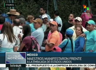 México: maestros se manifiestan frente a la embajada de EE.UU.
