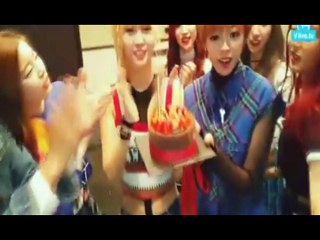 Mohyun (Momo & Dahyun) Moment #3 - Birthday Surprise