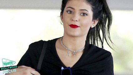 Kylie Jenner Goes Back To Cornrows In N*de Bikini
