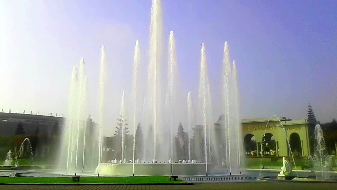 Circuito Mágico del Agua-Timelapse HD