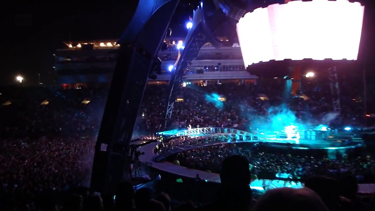 U2 360 Tour Las Vegas - Oct 23, 2009 - Until The End of the World - clip