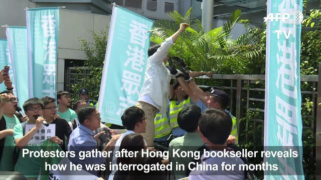 Protests in Hong Kong over bookseller detention in China