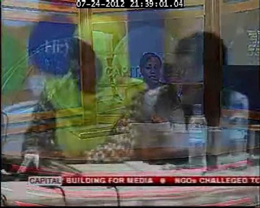 Tigo Hands over 10 Million Shillings in Beats Promotion - Capital TV - 24 July 2012.mp4