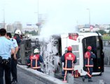 Cevizlibağ'da Metrobüs Devrildi! 10 Yolcu Yaralı