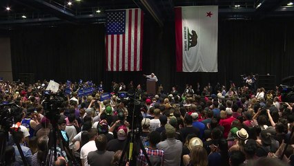 Bernie Sanders promete combatir a Donald Trump