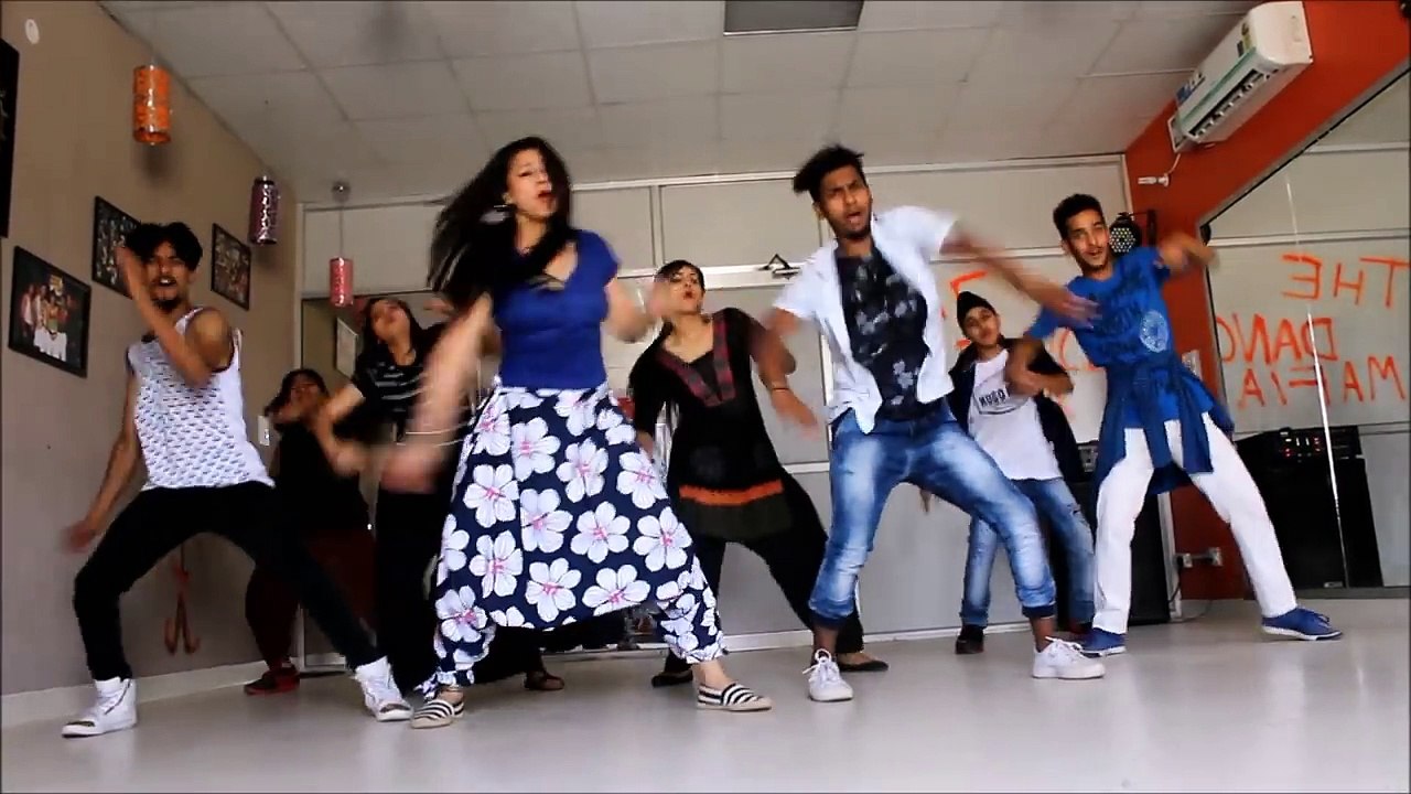 Baby Ko Bass Pasand Hai Song   Sultan   Salman Khan   Anushka Sharma   Badshah (1280x720)