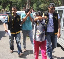 Hamile Kadın Kocasıyla Kuyumcu Soydu