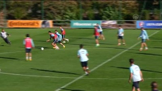 A Milli Futbol Takımı'nda Çek Cumhuriyeti Maçı Hazırlıkları (2)