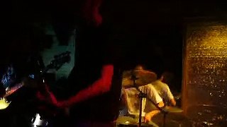 Juventude Perdida - Um Brinde a Todos! ( Música Própria ) - Vila Rock Bar 23/06/2007.