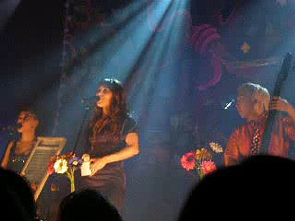 Mika Live Toronto Holy Johnny 1-29-08