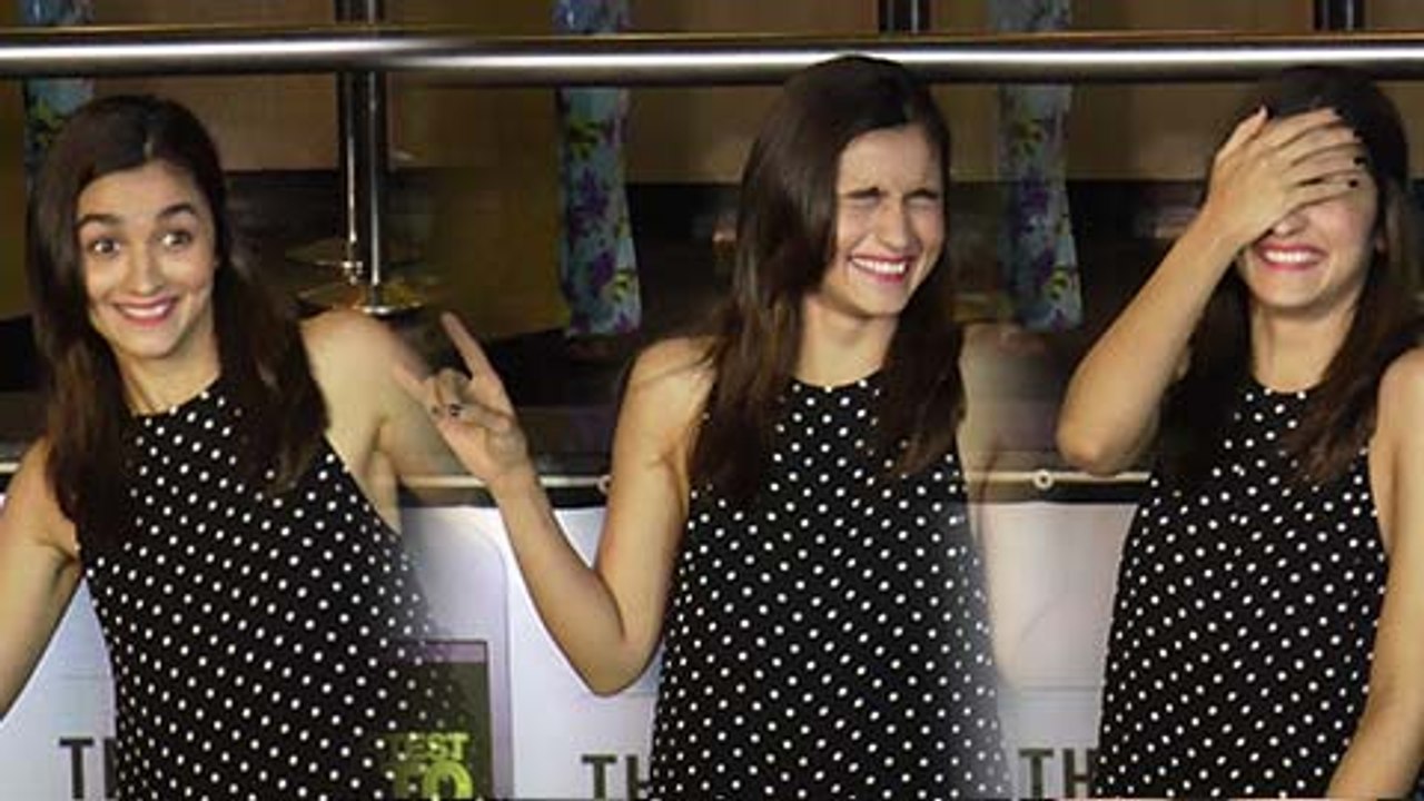 (VIDEO) Alia Bhatt Almost FALLS On Stage | Udta Punjab Success Event