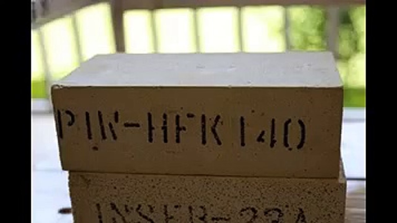 Perfect Insulating Bricks