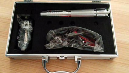 Powerful laser pointer that can light matches easily!