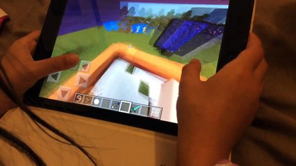 Minecraft videos-caroline's first time making a video