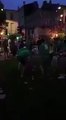 Les supporters irlandais ramassent leurs déchets (Euro 2016)