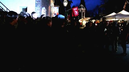 Nevada Union Chamber Choir "Deck the Halls" 12/19/12 (Outside)