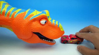 DINOSAUR ATTACK!! Disney Pixar Cars Lightning McQueen Saved by HULK From a Giant Dinosaur T-Rex Toys