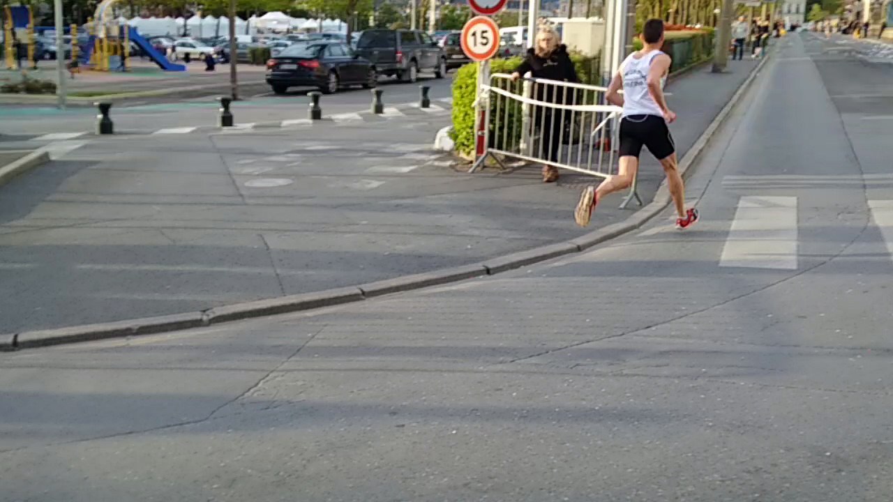 10 kms Epernay 29 04 2016 / type foulée